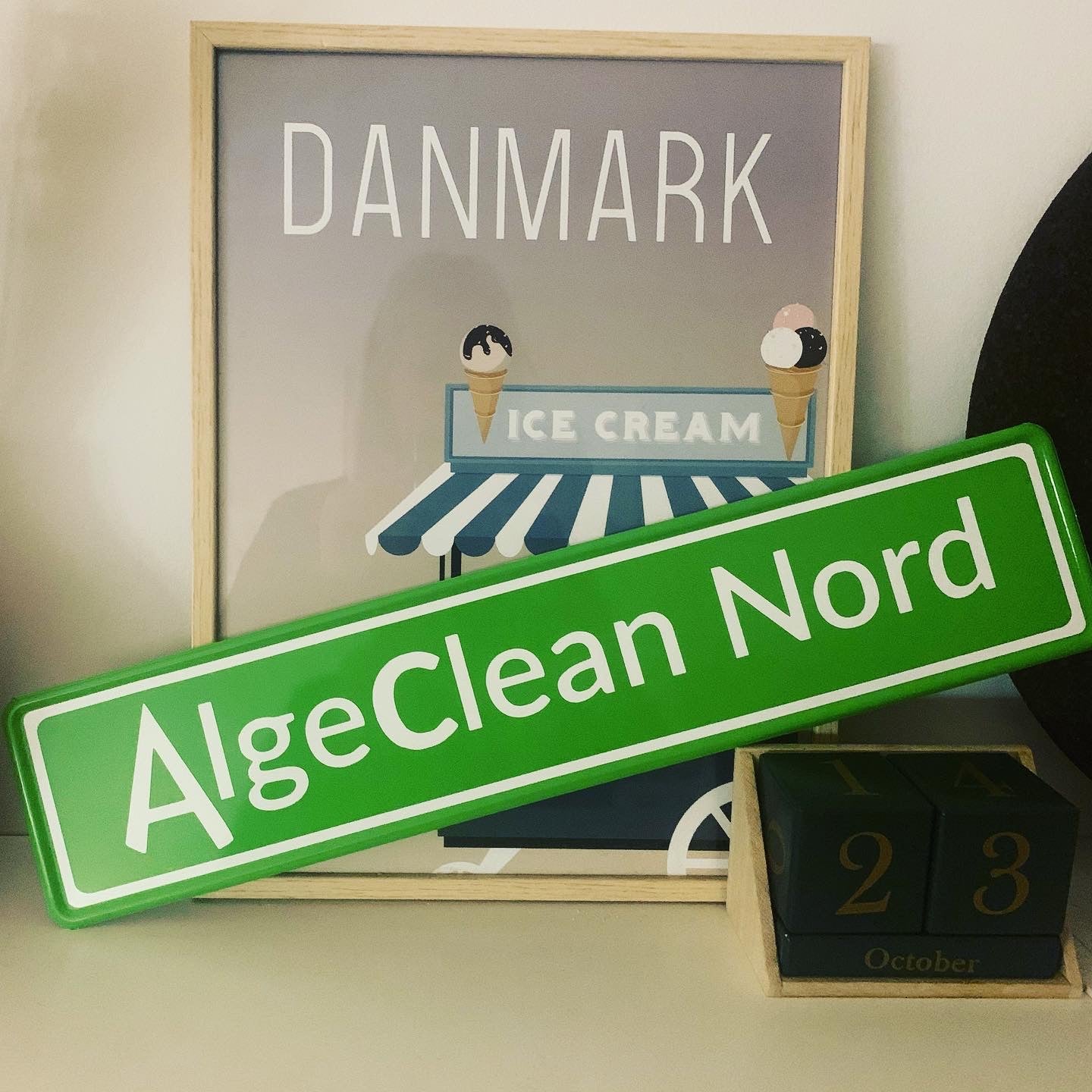Personligt gadeskilt med egen tekst
