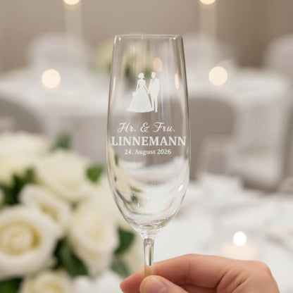 Kærlighedens Skål – Personligt Champagneglas med Gravering