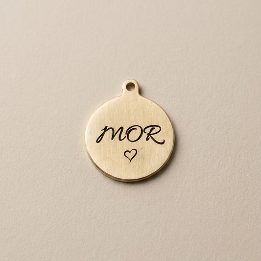 Personlig "MOR" Nøglering – Vælg mellem Messing eller Titanium