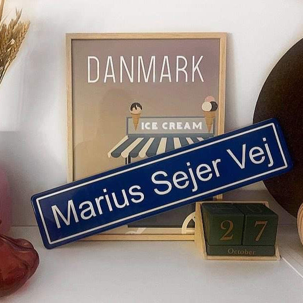 Personligt gadeskilt med egen tekst